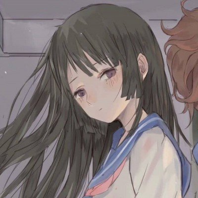 男生戴假发潜入女寝厕所笑出声被抓